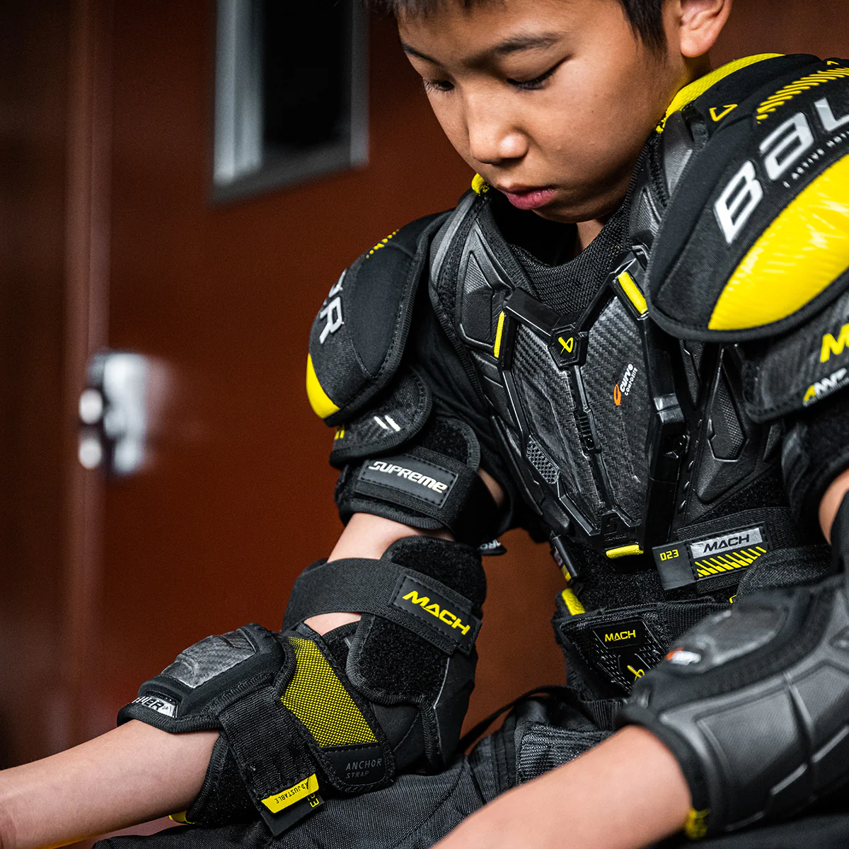 BAUER SUPREME MACH SHOULDER PAD JUNIOR - Image 2