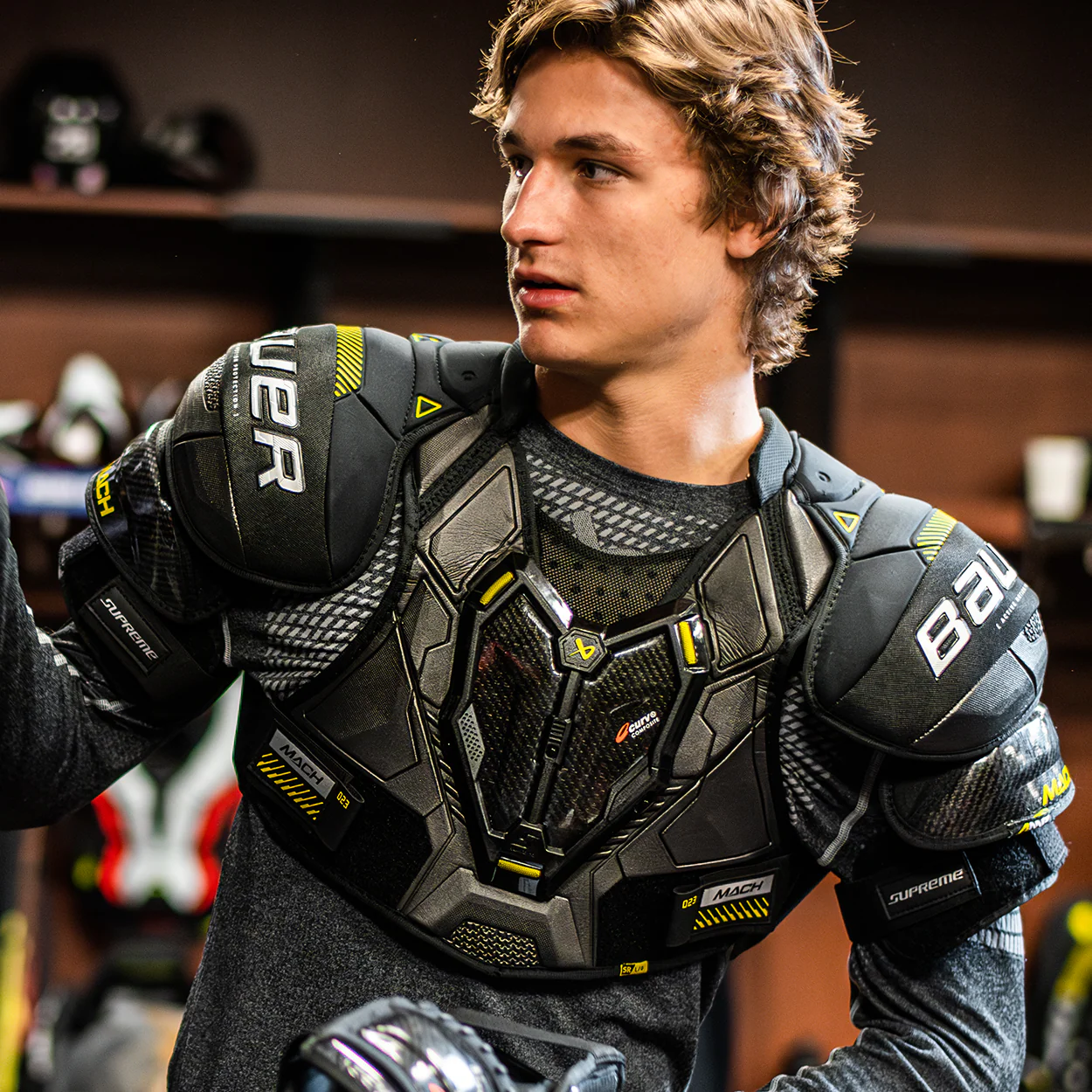 BAUER SUPREME MACH SHOULDER PAD SENIOR - Image 2