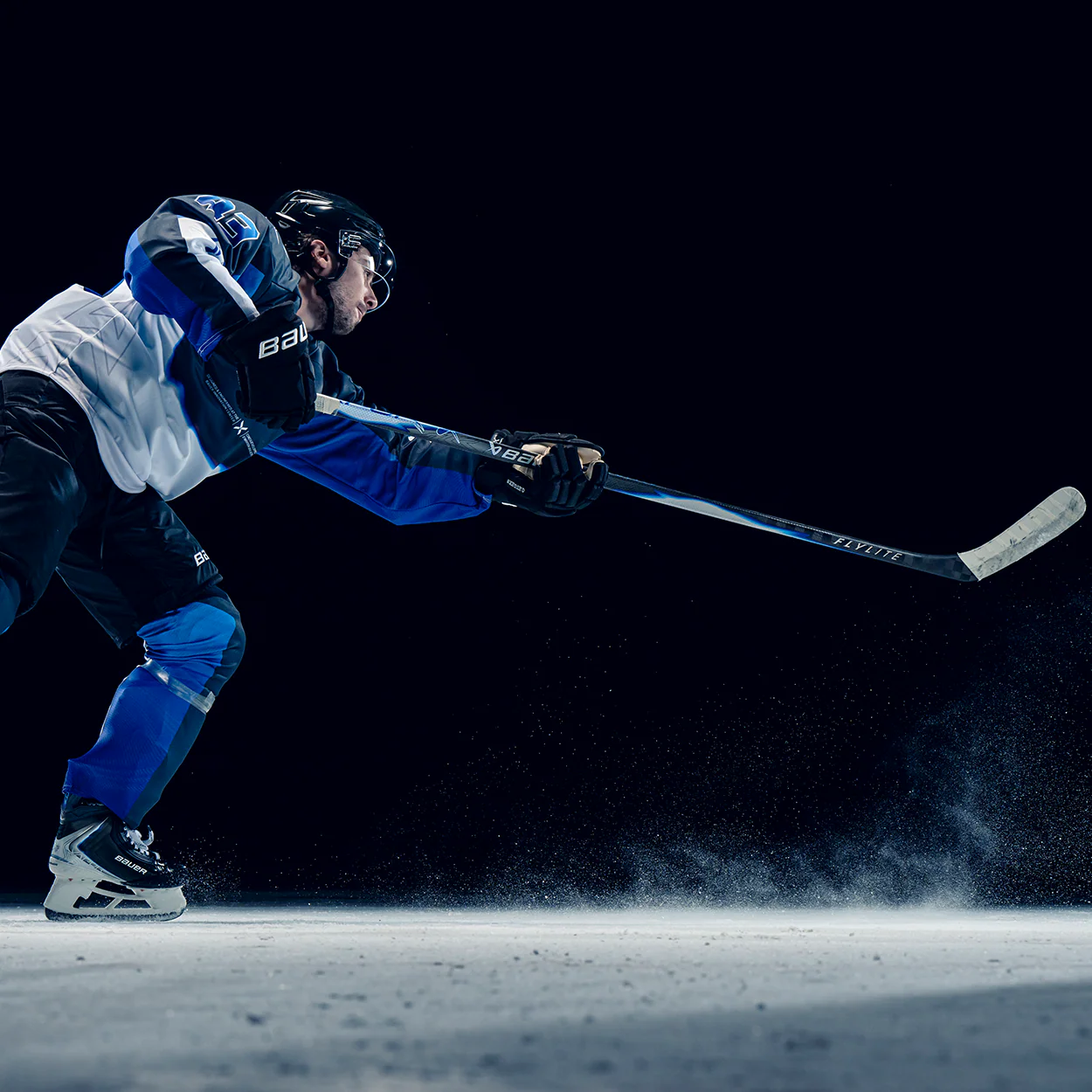 BAUER VAPOR FLYLITE GRIP STICK INTERMEDIATE - Image 11